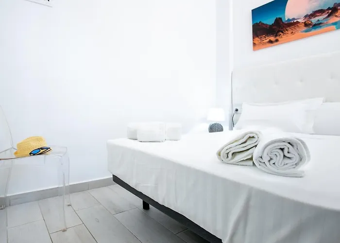 475 B Island Village Sea View Pool Terrace Appartement