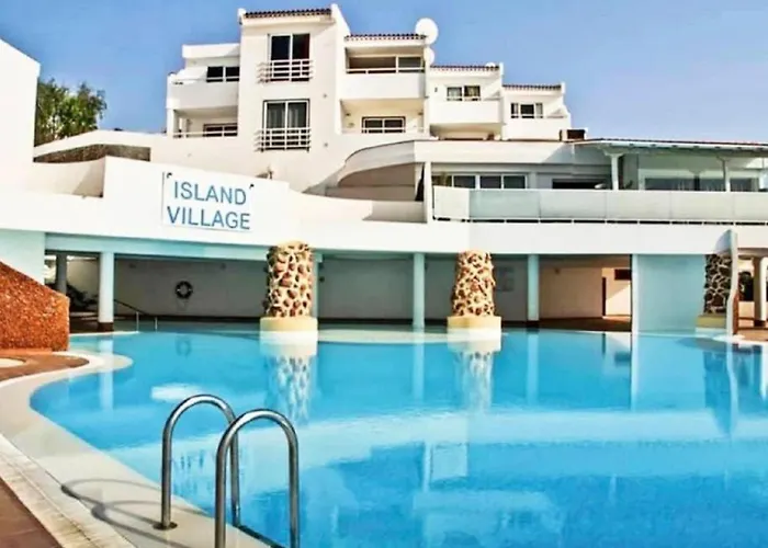 475 B Island Village Sea View Pool Terrace Appartement
